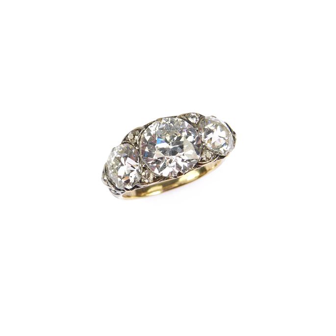 Antique diamond three stone ring | MasterArt